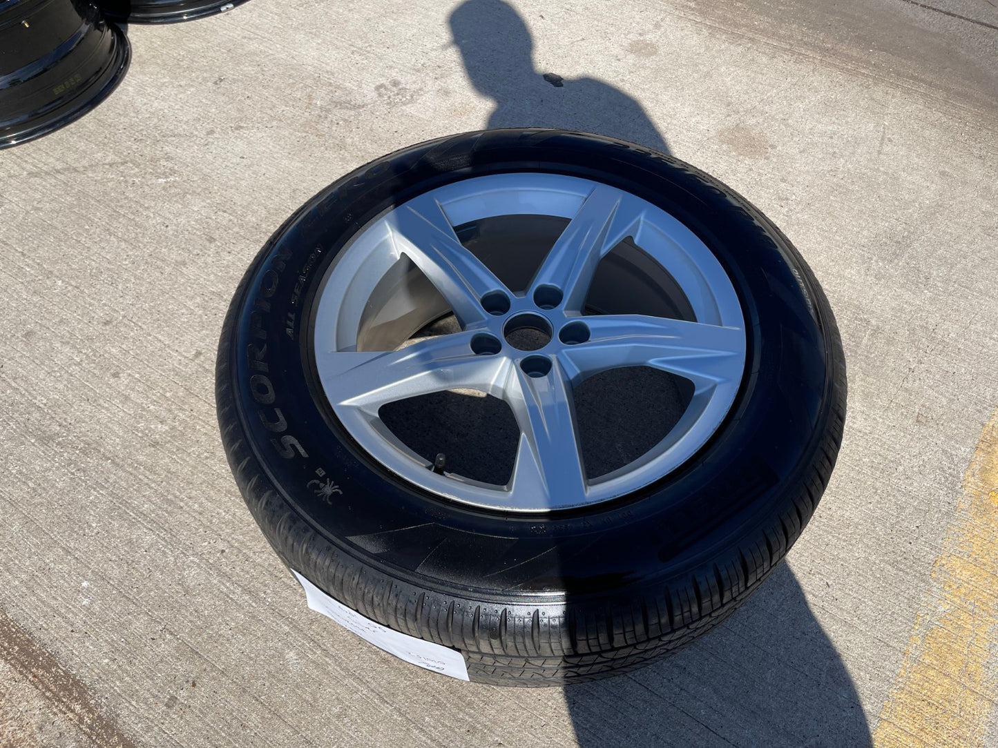 18" Audi Q5 OEM wheel rim Q4 Q7 Q8 12034 VW Atlas 2021 2022 2023 2024 2025 2026