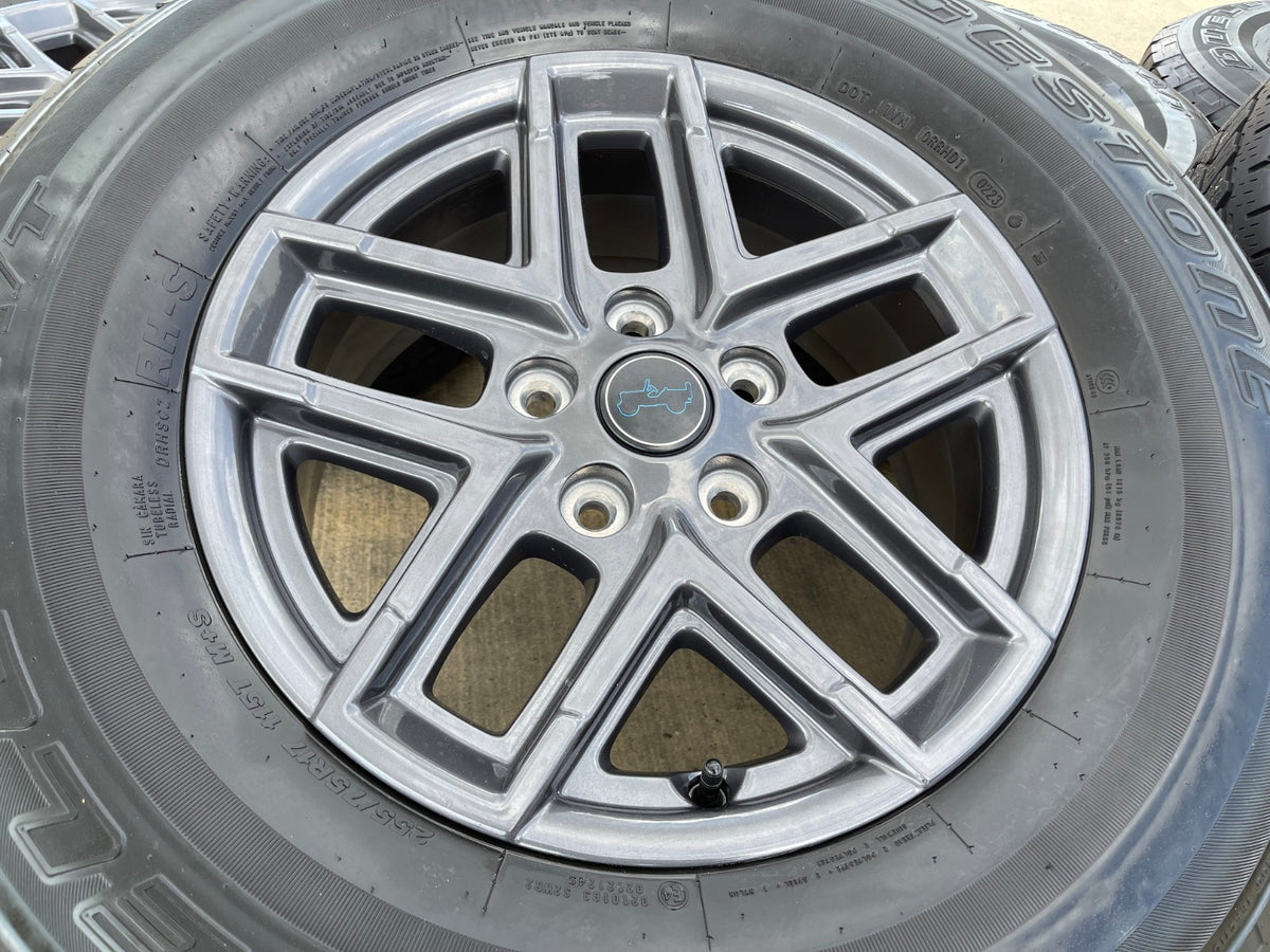 17" Jeep Wrangler Rubicon OEM wheels rims 9324 Gladiator SET BRIDGESTONE A/T