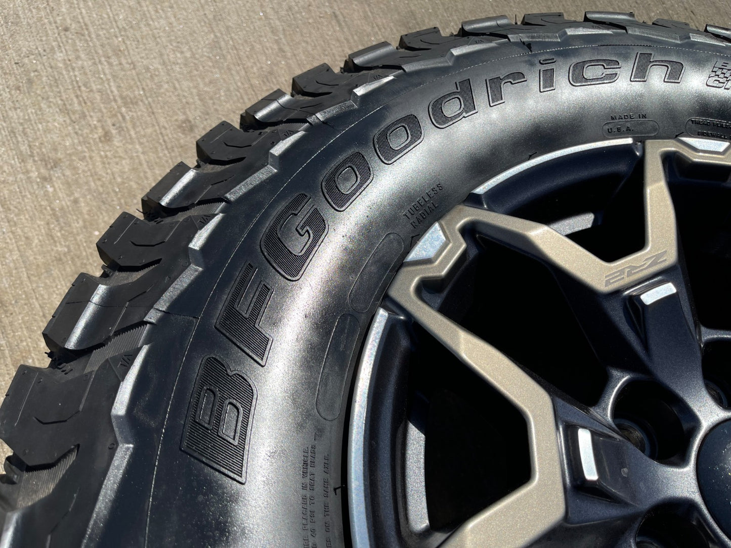 17" Chevy Silverado ZR2 OEM 95751 Beadlock wheels rims Colorado Sierra NEW BFG