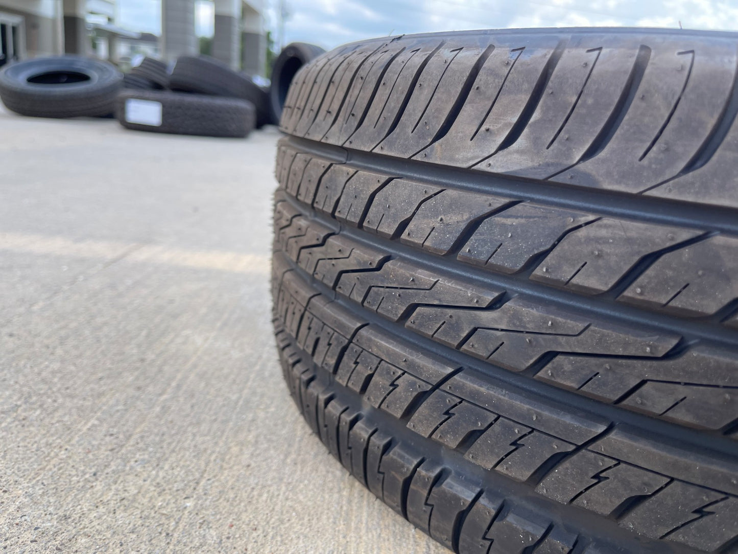 (1) 235/50/17 Ironman Gen 3 A/S tire 235/50R17 96W XL M+S NEW
