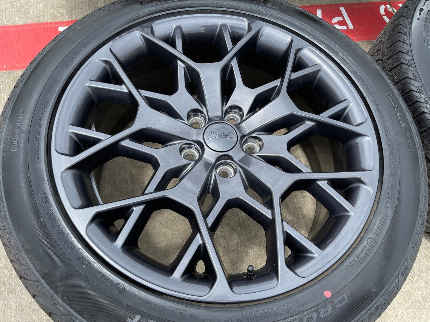 21" Jeep Grand Cherokee L OEM wheels rims 9291 Durango tires SET CONTINENTAL