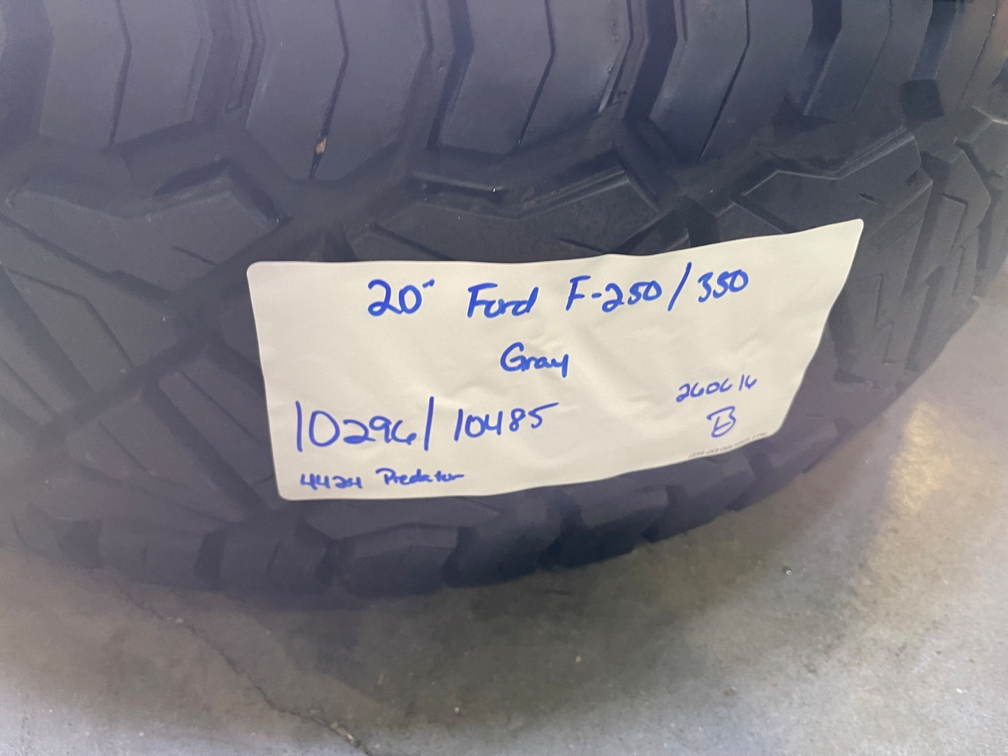 20" Ford F-250 F-350 OEM 10296 10485 Lariat gray wheels rims tires 37"