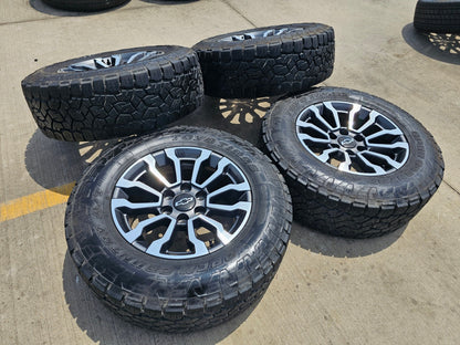 18" GMC Sierra AT4 Chevy Silverado Trail Boss OEM 5909 wheels rims TOYO A/T3