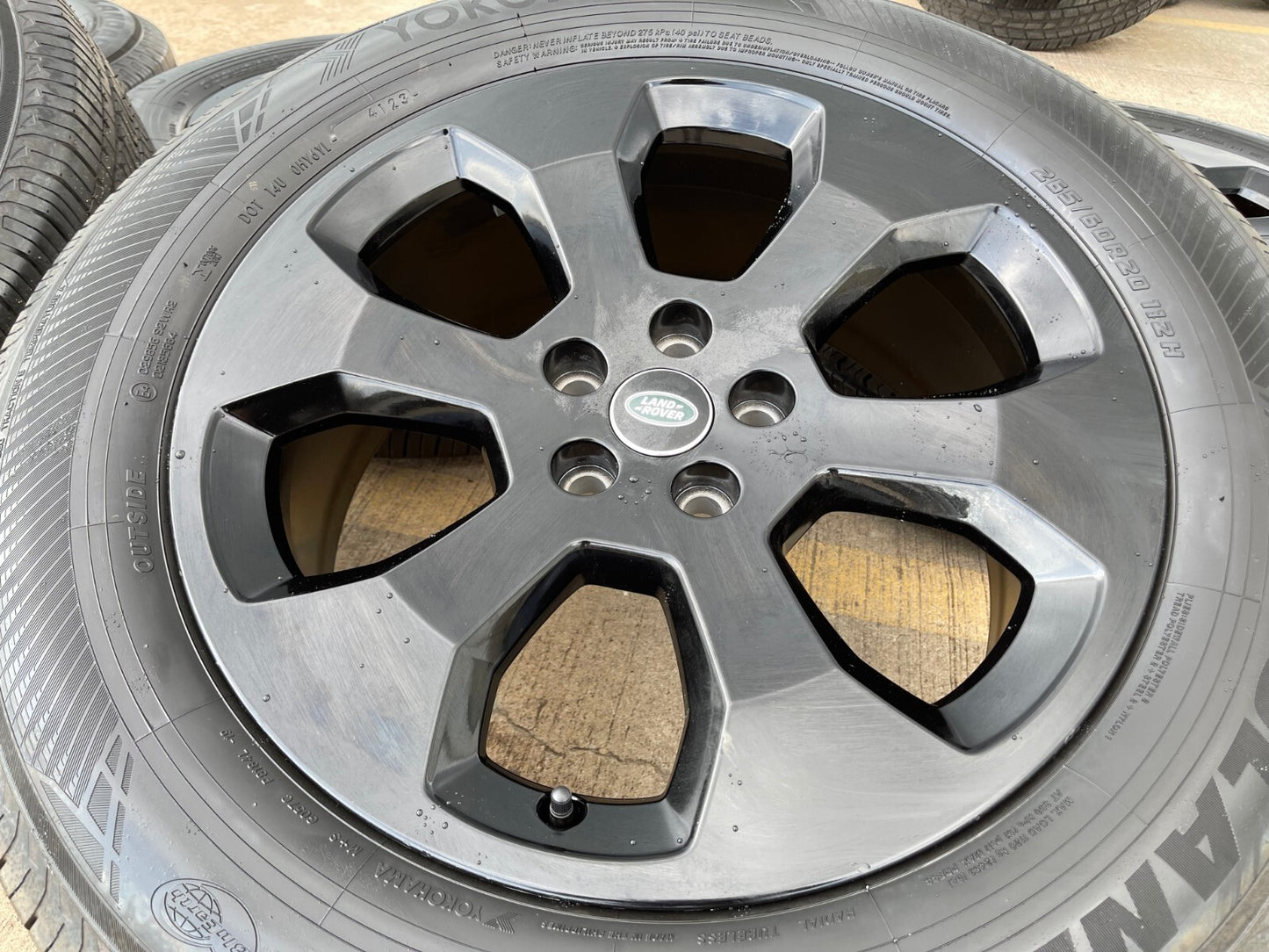 20" Land Rover Defender OEM wheels rims 72349 Range tires NEW