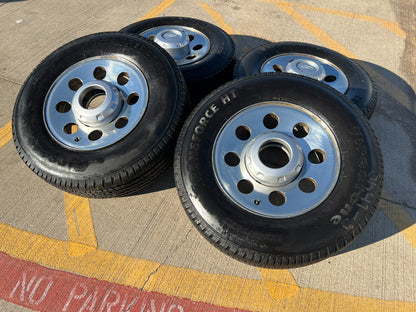 17" Ford F-250 F-350 OEM rims wheels 3599 tires DISCOUNTED