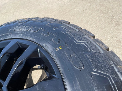 20" GMC AT4 Chevy Silverado Trail Boss 2500 87847207 OEM wheels rims NEW NITTO