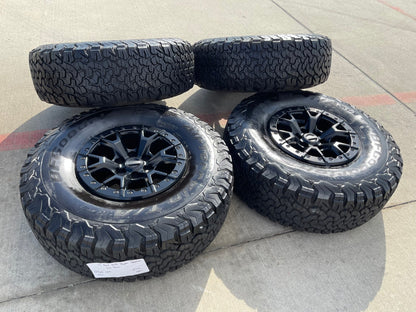 17" Ford F-150 Raptor R OEM BEADLOCK 10460 rims wheels 37" tires BFG