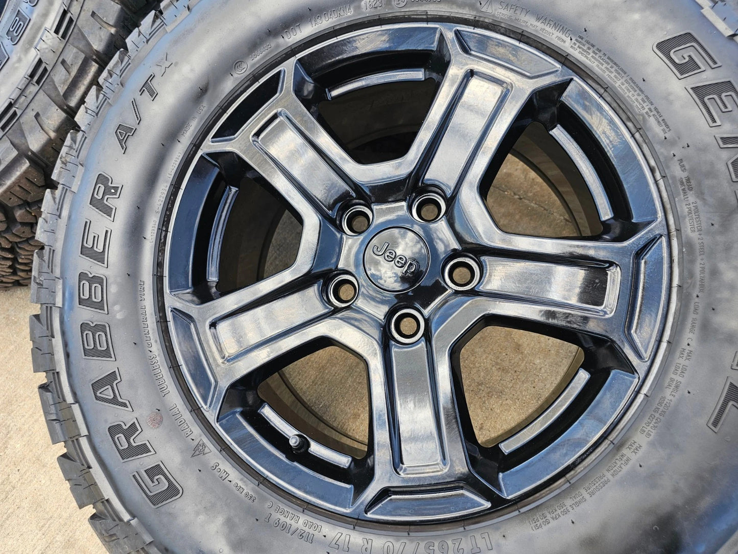 17" Jeep Wrangler Rubicon OEM Black wheels rims 9216 Gladiator GENERAL A/TX