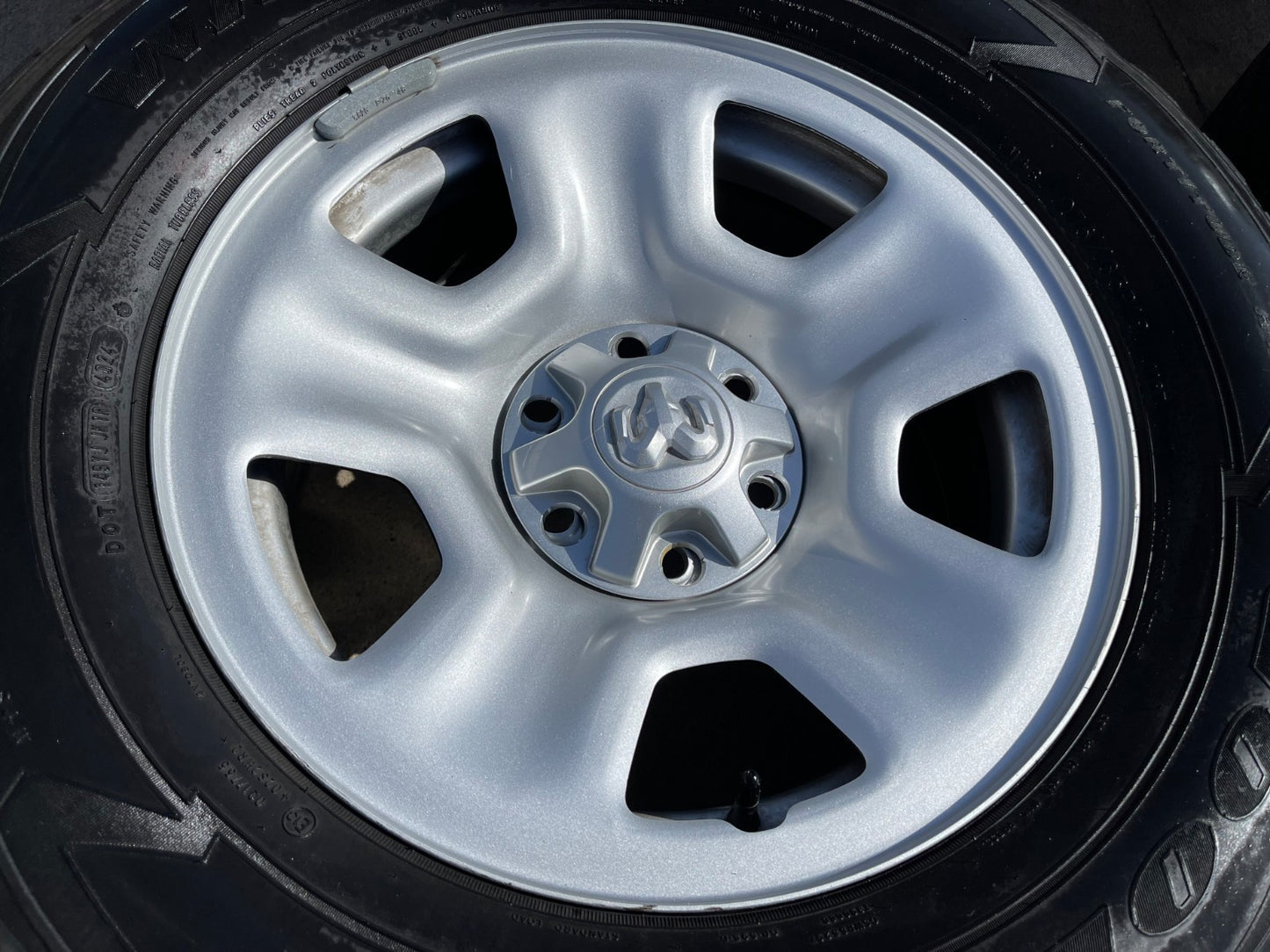 18" Ram 1500 OEM 2667 stock wheels rims tires SET 2022 2023 2024 2025 2026 2027
