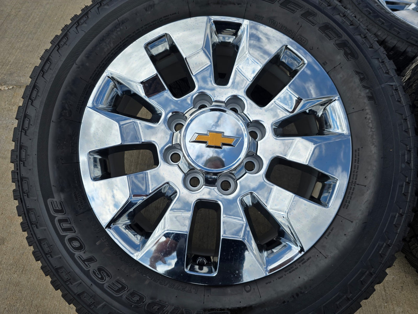 20" Chevy Silverado GMC Sierra 2500 3500 OEM 5960 5947 CHROME wheels rims
