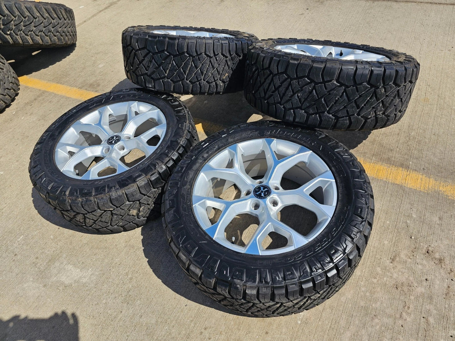 20x8.5 20" Xcess X05 Land Rover DEFENDER Range Rover wheels rims 5x120 5x4.75