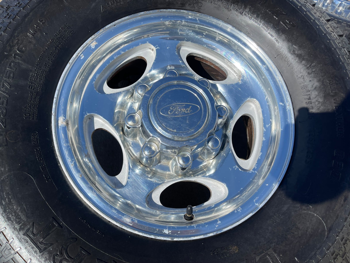 16" Ford F-250 F-350 Excursion OEM 3408 polished wheels rims tires