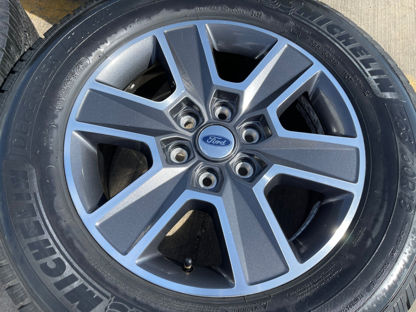 18" Ford F-150 Expedition OEM rims wheels 3997 3999 tires SET DISCOUNTED