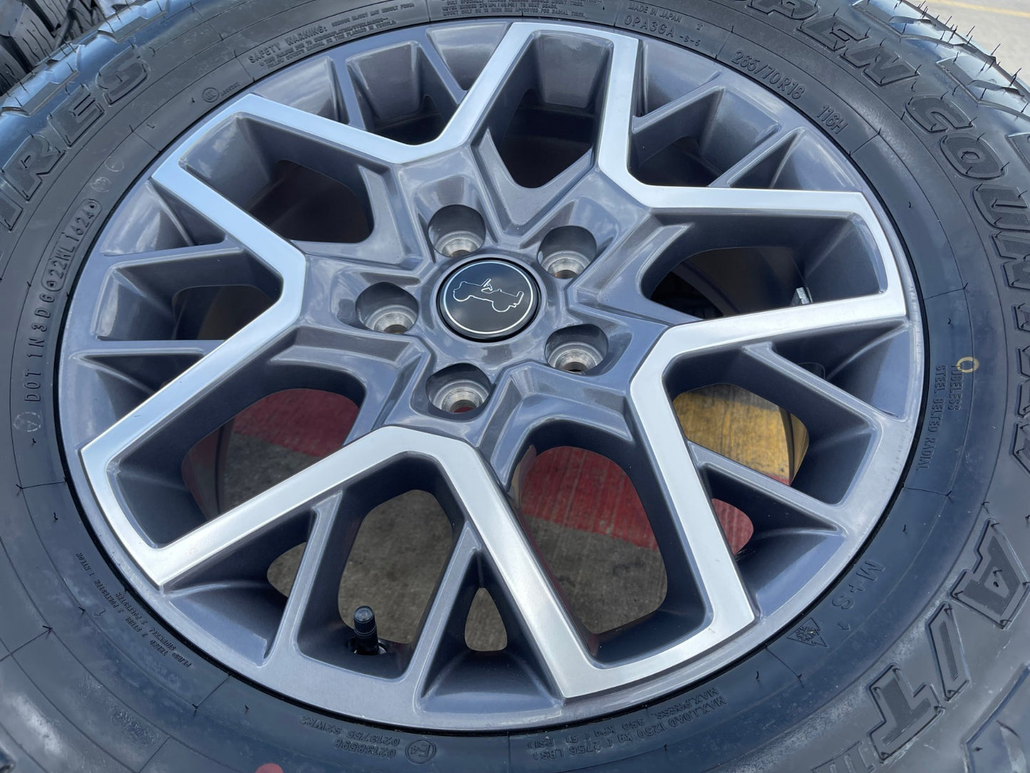 18" Jeep Grand Cherokee OEM 9331 wheels rims Wrangler Gladiator 2024 2025 NEW
