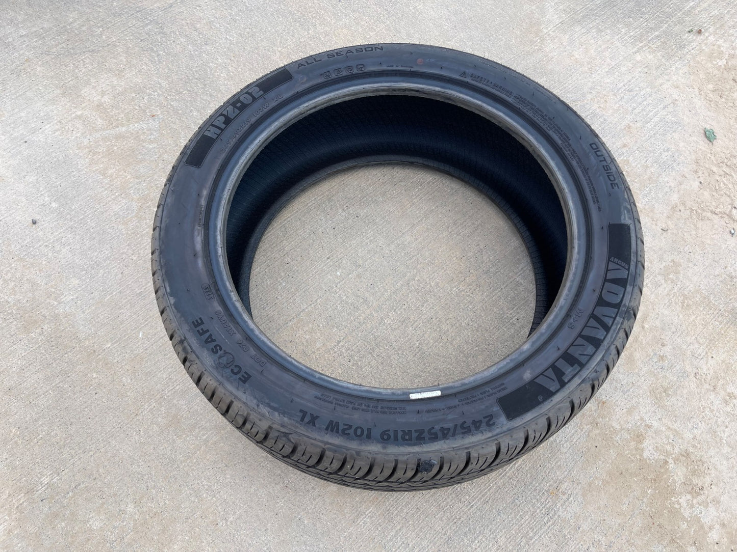 (1) 245/45/19 Advanta HPZ-02 tire 245/45R19 102W XL