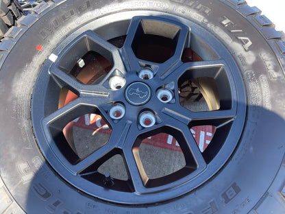 17" Jeep Wrangler Rubicon OEM 95729 wheels rims Gladiator BFG KM2 M/T SET NEW