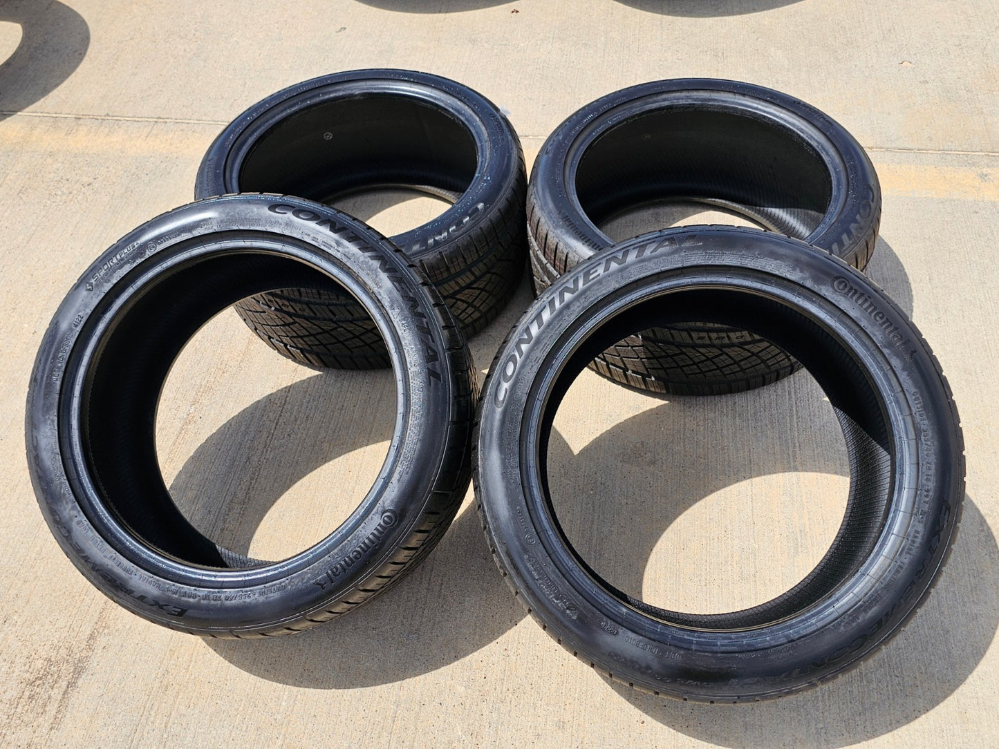 (2) 255/40/18 + (2) 285/35/18 Continental Extreme Contact tires 99Y M+S XL NEW