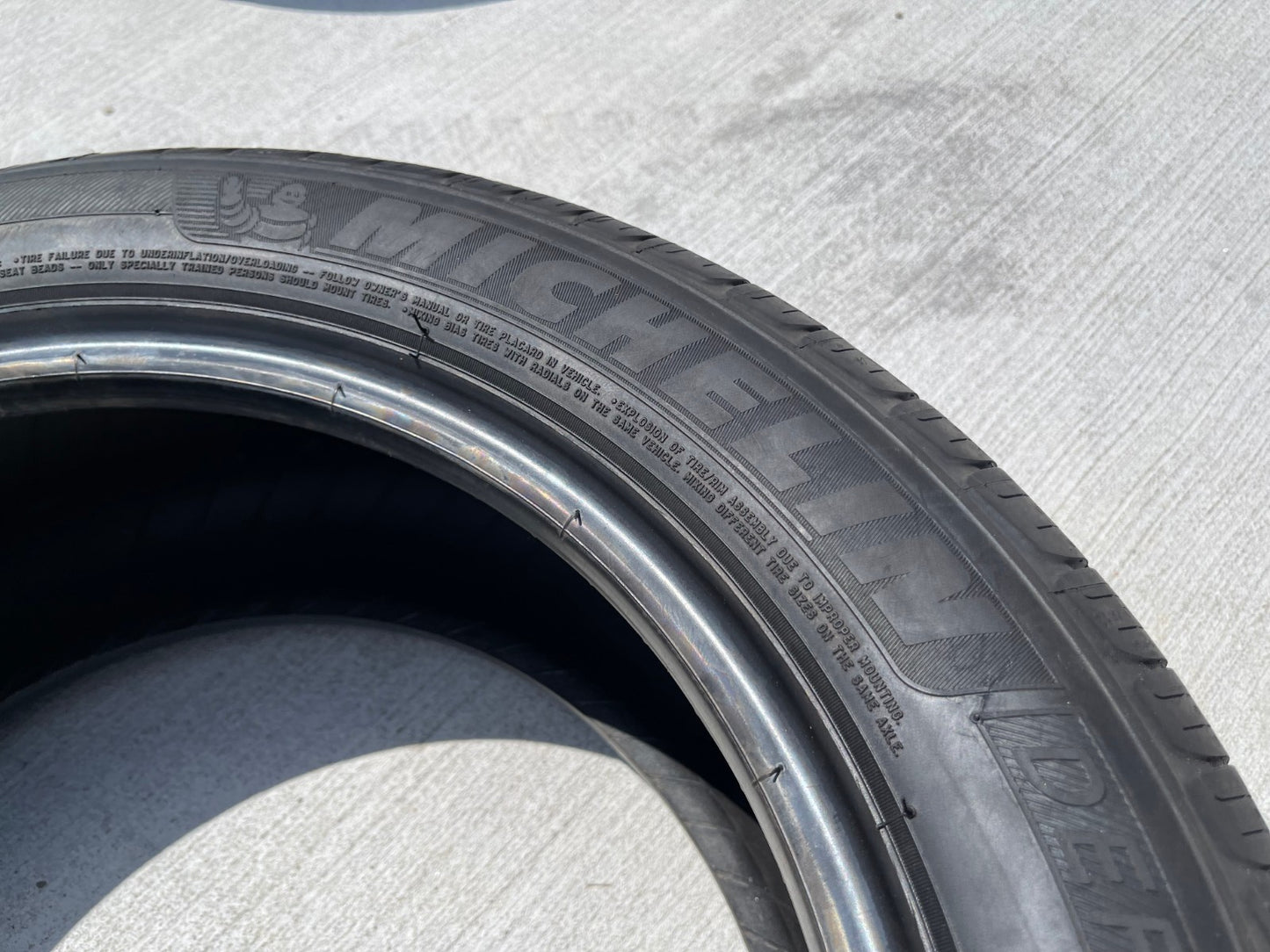 (1) 235/50/17 Michelin Defender T+H tire 235/50R17 96H XL M+S