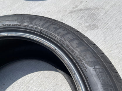 (1) 235/50/17 Michelin Defender T+H tire 235/50R17 96H XL M+S