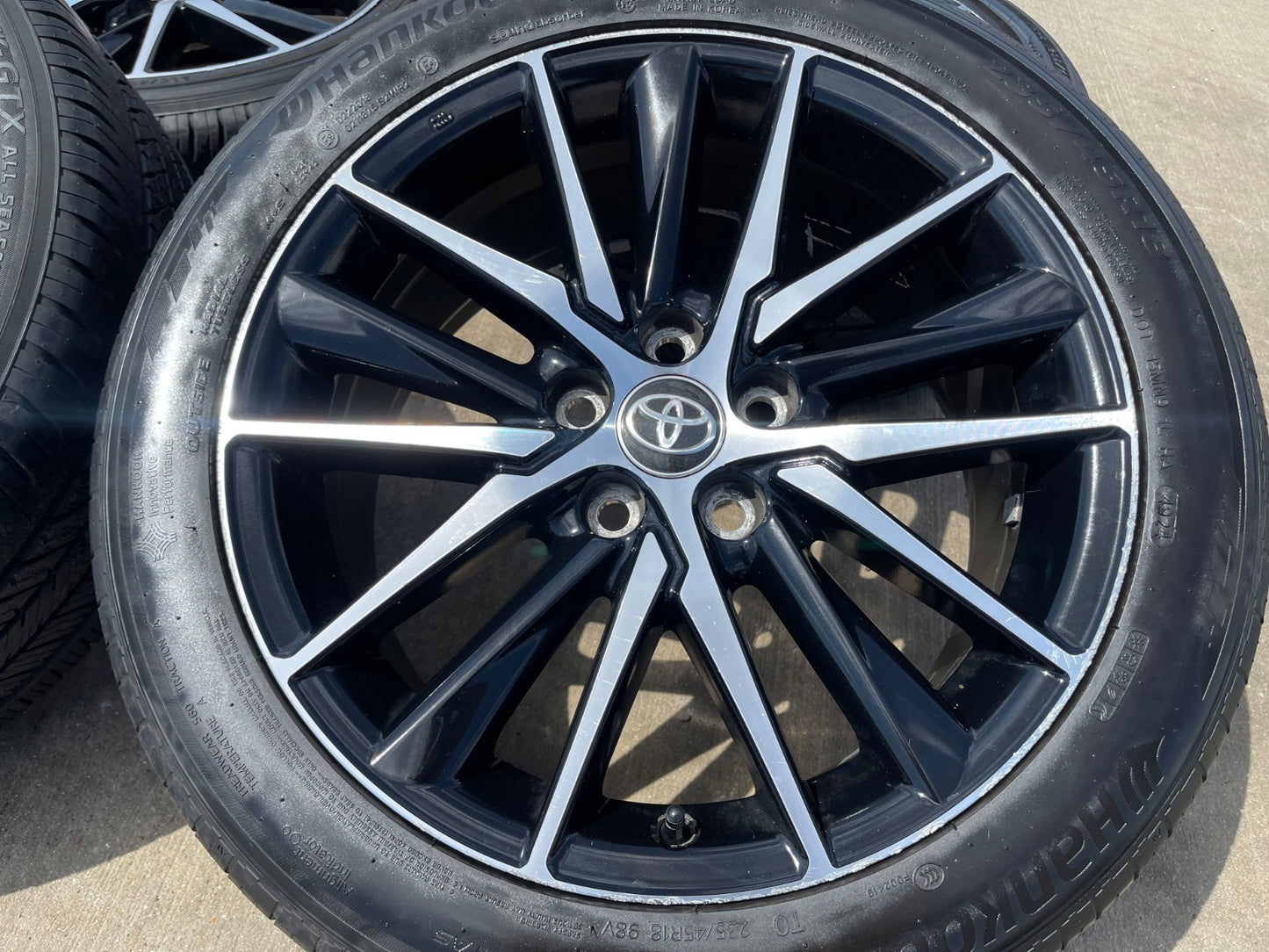 18" Toyota Camry OEM wheels rims 18036 69133 CHR Avalon 2022 2023 2024 2025 2026