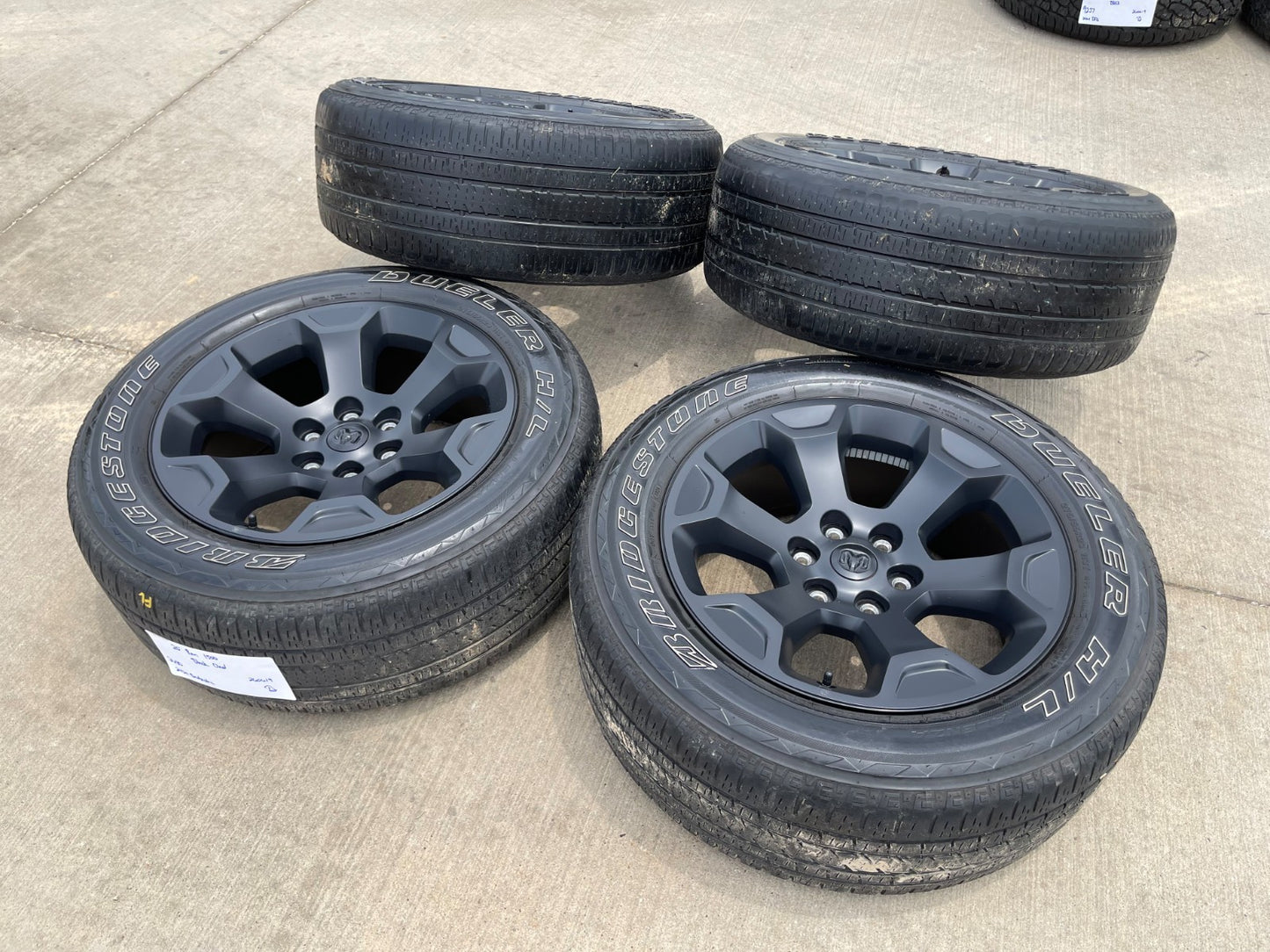20" Dodge Ram 1500 OEM Laramie Black 2680 wheels rims 2025 2026 2027 BRIDGESTONE