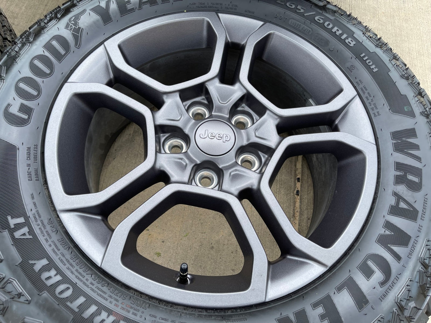 18" Jeep Grand Cherokee TRAILHAWK L OEM wheels rims 9309 Durango SET NEW