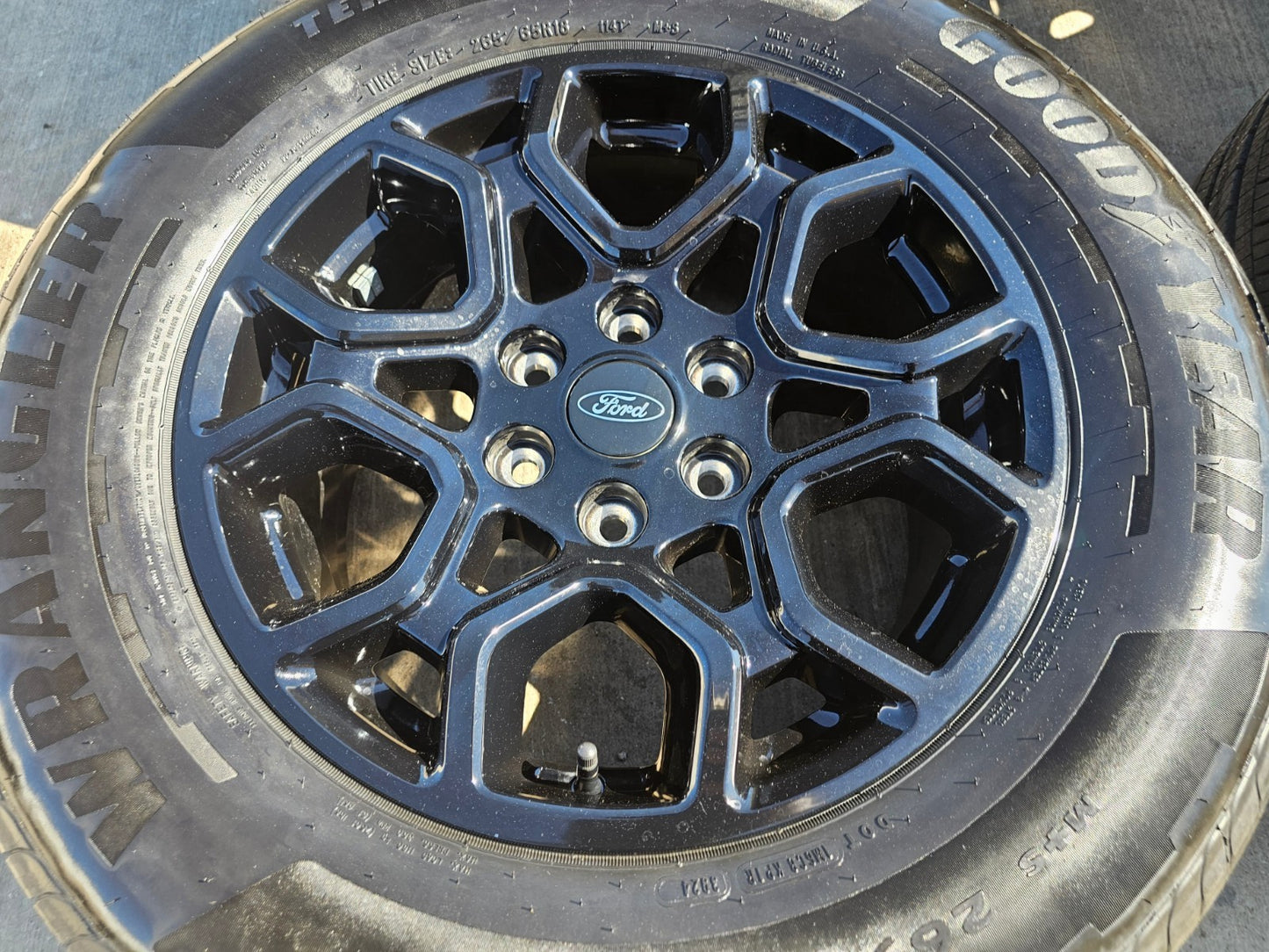 18" Ford F-150 OEM rims wheels 95049 10340 Expedition SET GOODYEAR NEW