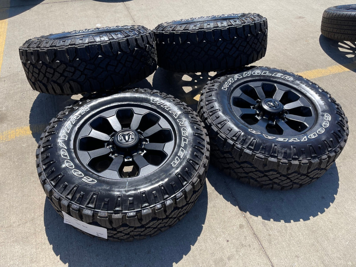 17" Ram 2500 3500 Laramie Power Wagon OEM 2599 wheels rims tires SET NEW