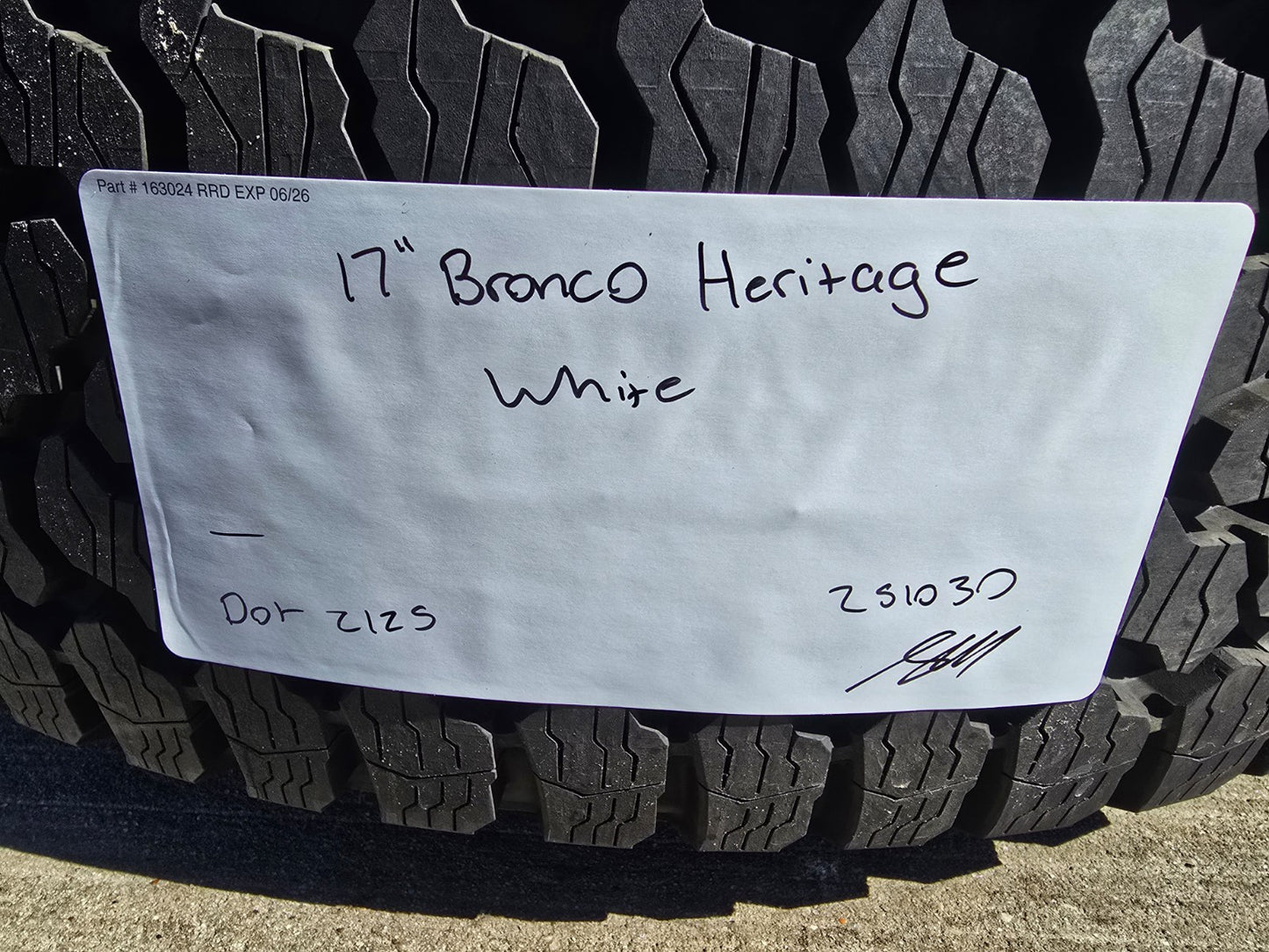 17" Ford Bronco HERITAGE Stroppe Edition 10463 OEM wheels rims white 2026 NEW