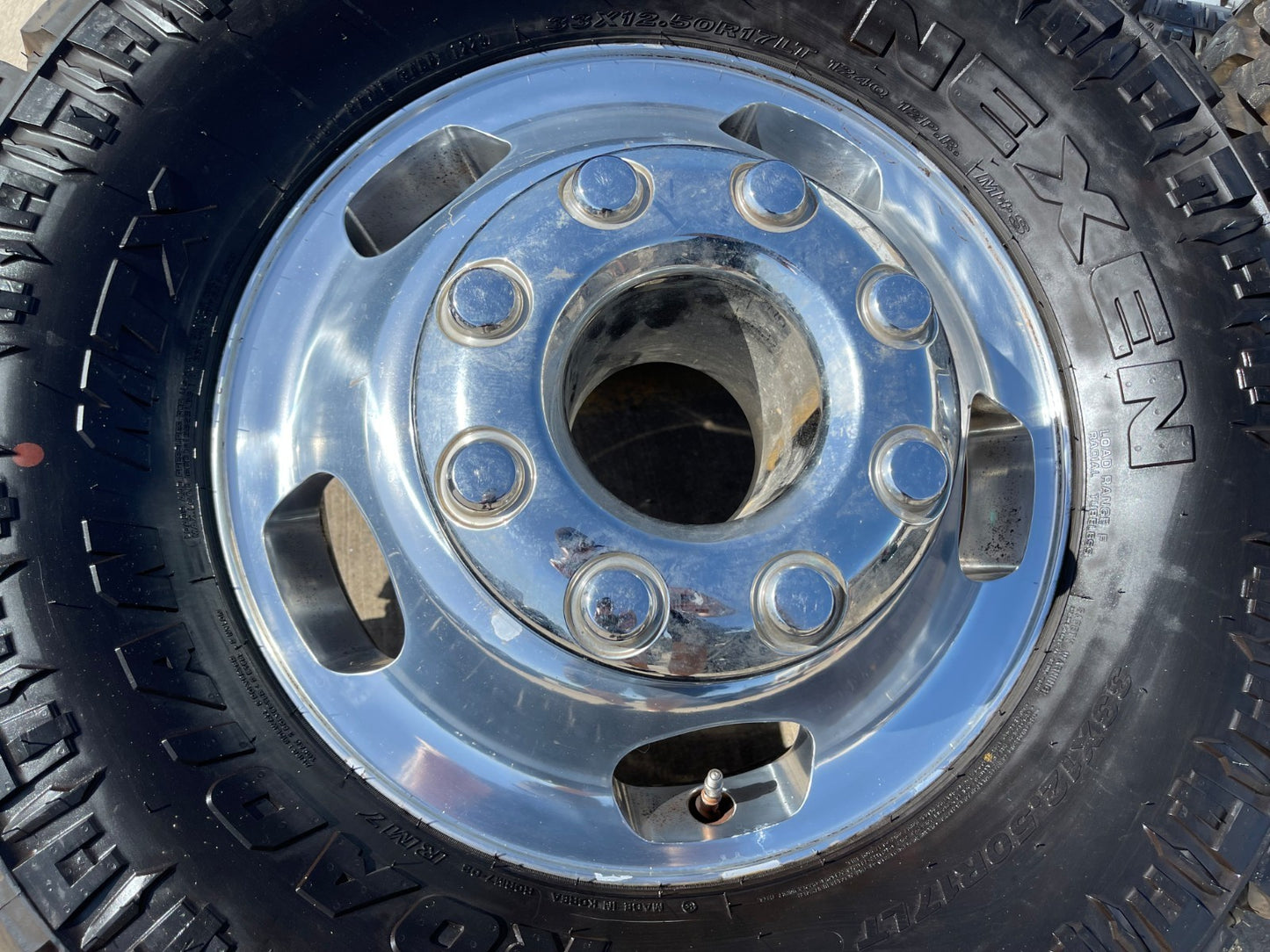 17" Ford F-350 Dually OEM 10477 10478 rims wheels tires SET NEXEN 33"