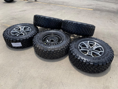 17" Jeep Wrangler Rubicon OEM 9336 wheels rims Gladiator SET FALKEN M/T 33"