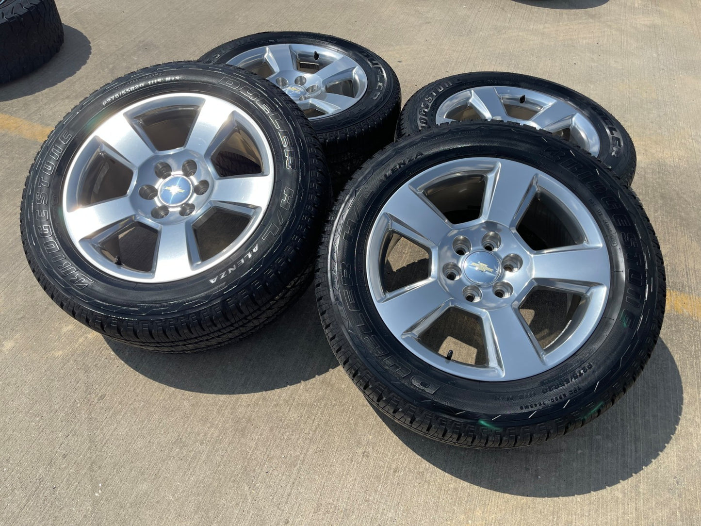 20" Chevy Silverado 1500 Tahoe Suburban OEM wheels rims 5652 BRIDGESTONE