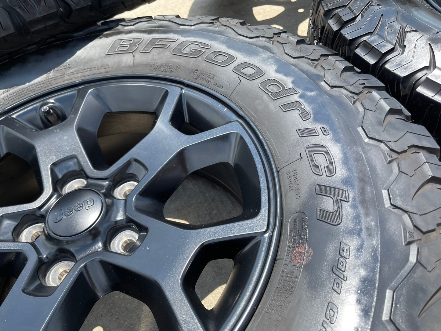 17" Jeep Wrangler Rubicon OEM 9218 Black wheels rims Gladiator BFG
