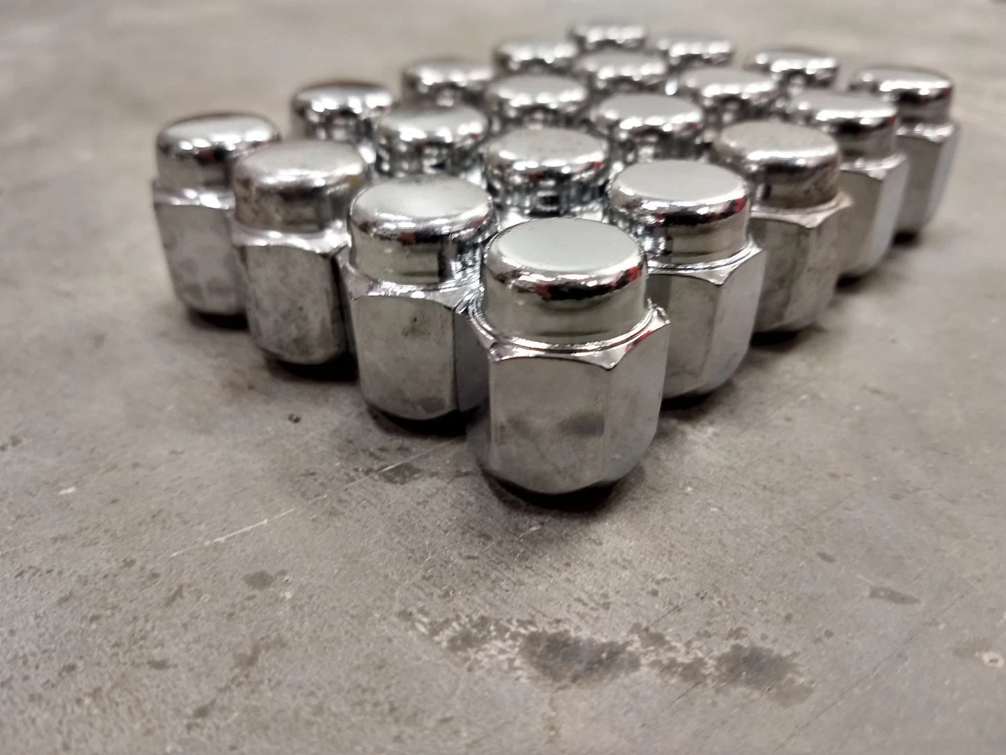 (20) OEM Toyota Tundra lug nuts polished 14x1.5 steel LX570 Sequoia Land Cruiser