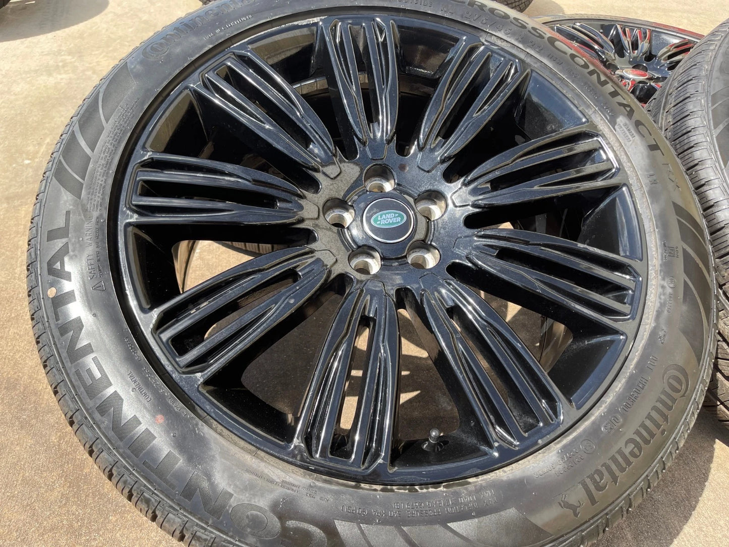 22" Land Rover Range DEFENDER OEM 72328 72331 wheels rims black CONTINENTAL