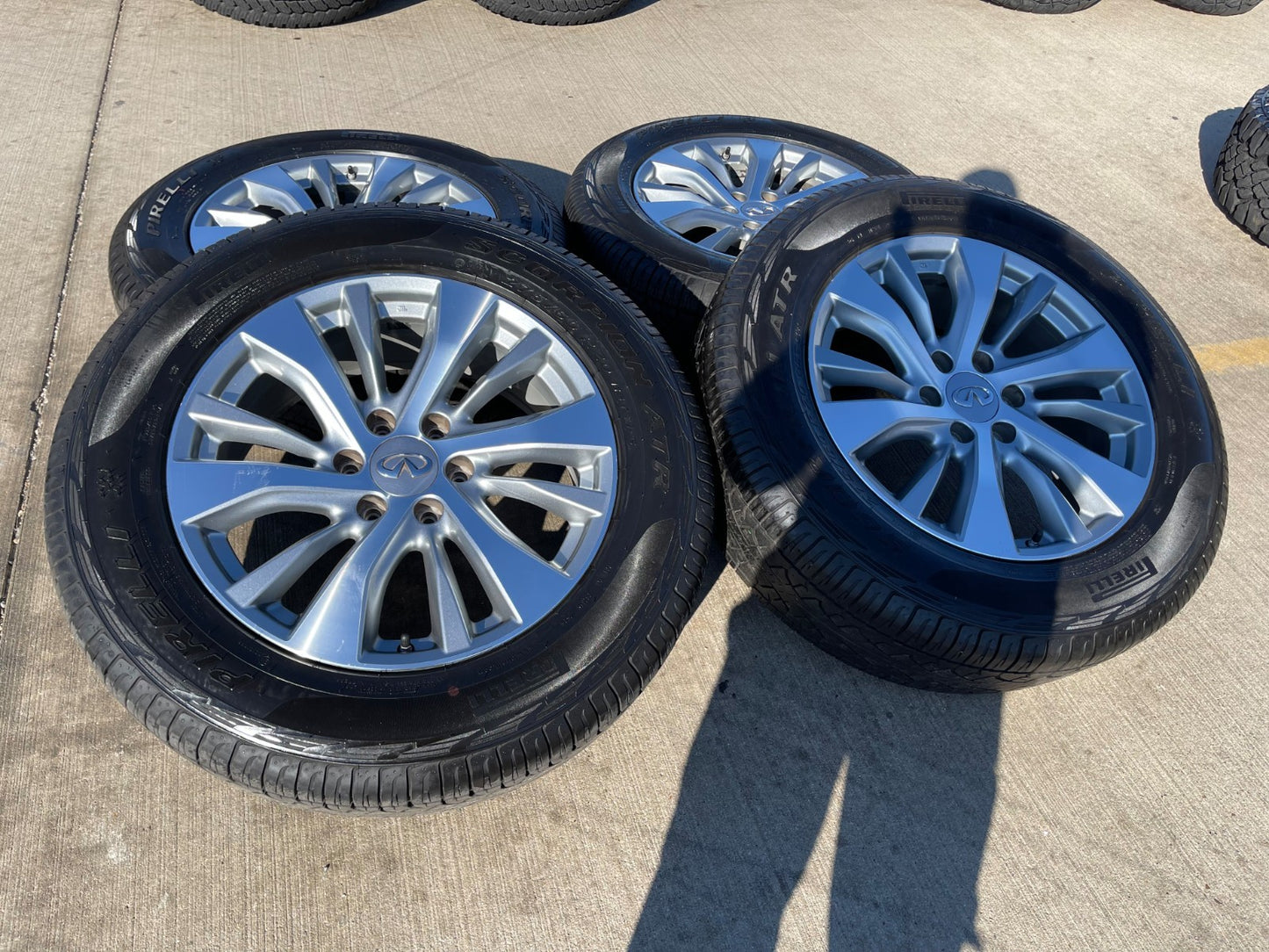 20" Infiniti QX56 QX80 OEM 73769 wheels rims Nissan Titan Armada tires