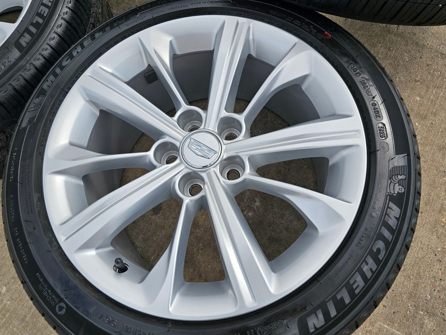 18" Cadillac CT5 Platinum OEM 94114 wheels rims 2023 2024 2025 NEW MICHELIN