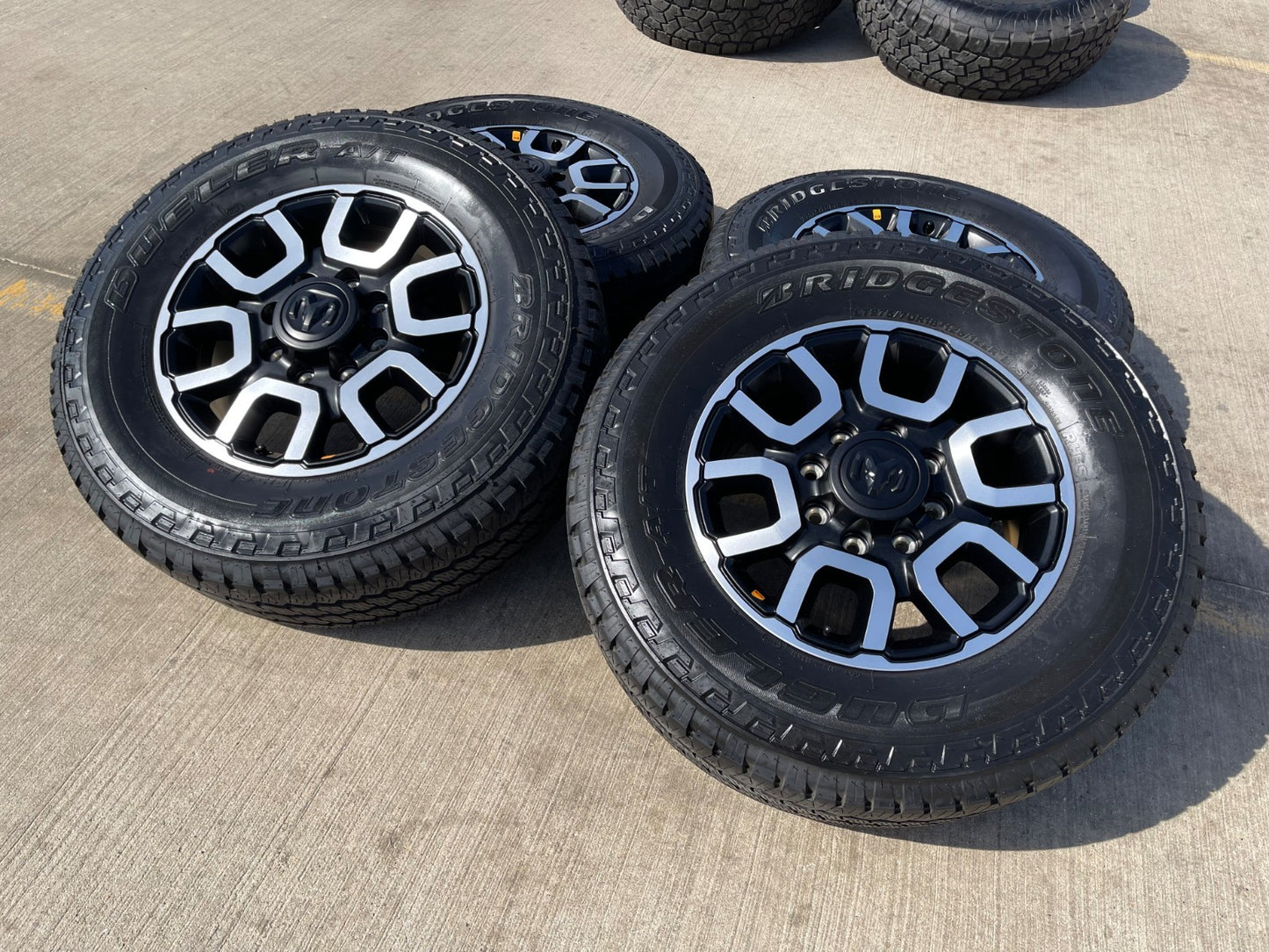 18" Ram 2500 3500 LARAMIE OEM 2694 wheels rims 2024 2025 2026 BRIDGESTONE A/T