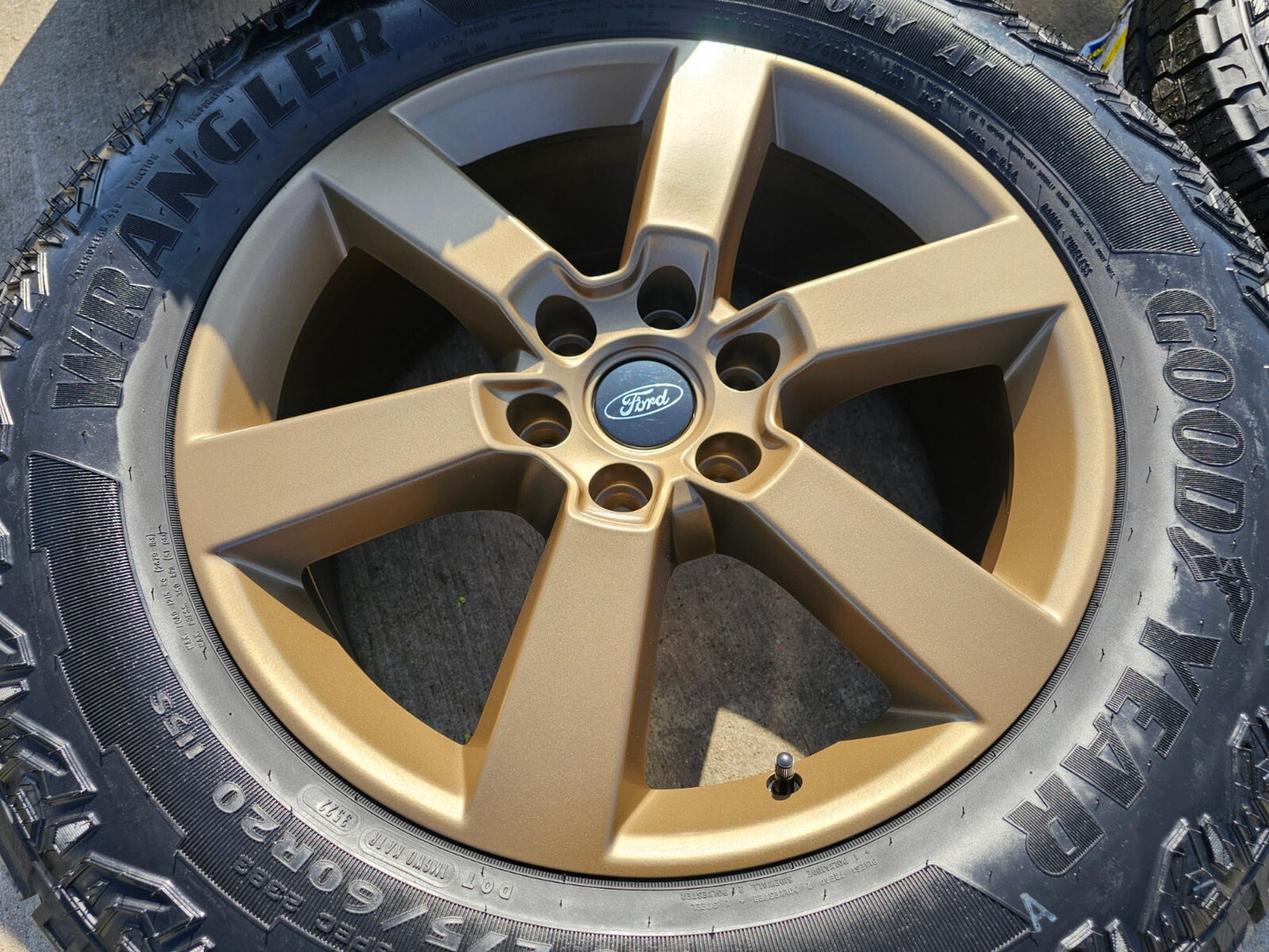 20" Ford F-150 Expedition OEM rims wheels BRONZE 10005 tires NEW