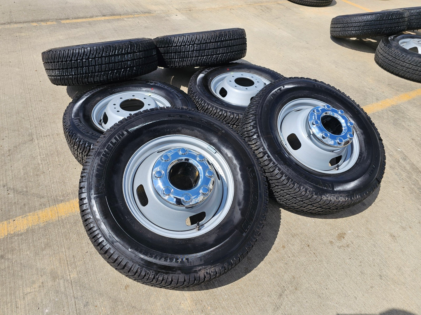 (6) 17" Ford F-350 Dually OEM rims wheels 3615 99016 tires SET MICHELIN A/T2 NEW