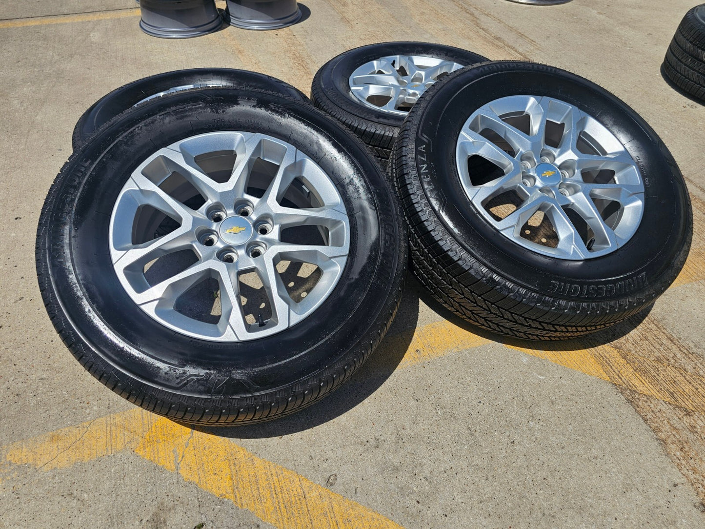 18" Chevy Traverse Blazer GMC Acadia OEM 5843 5844 wheels rims tires