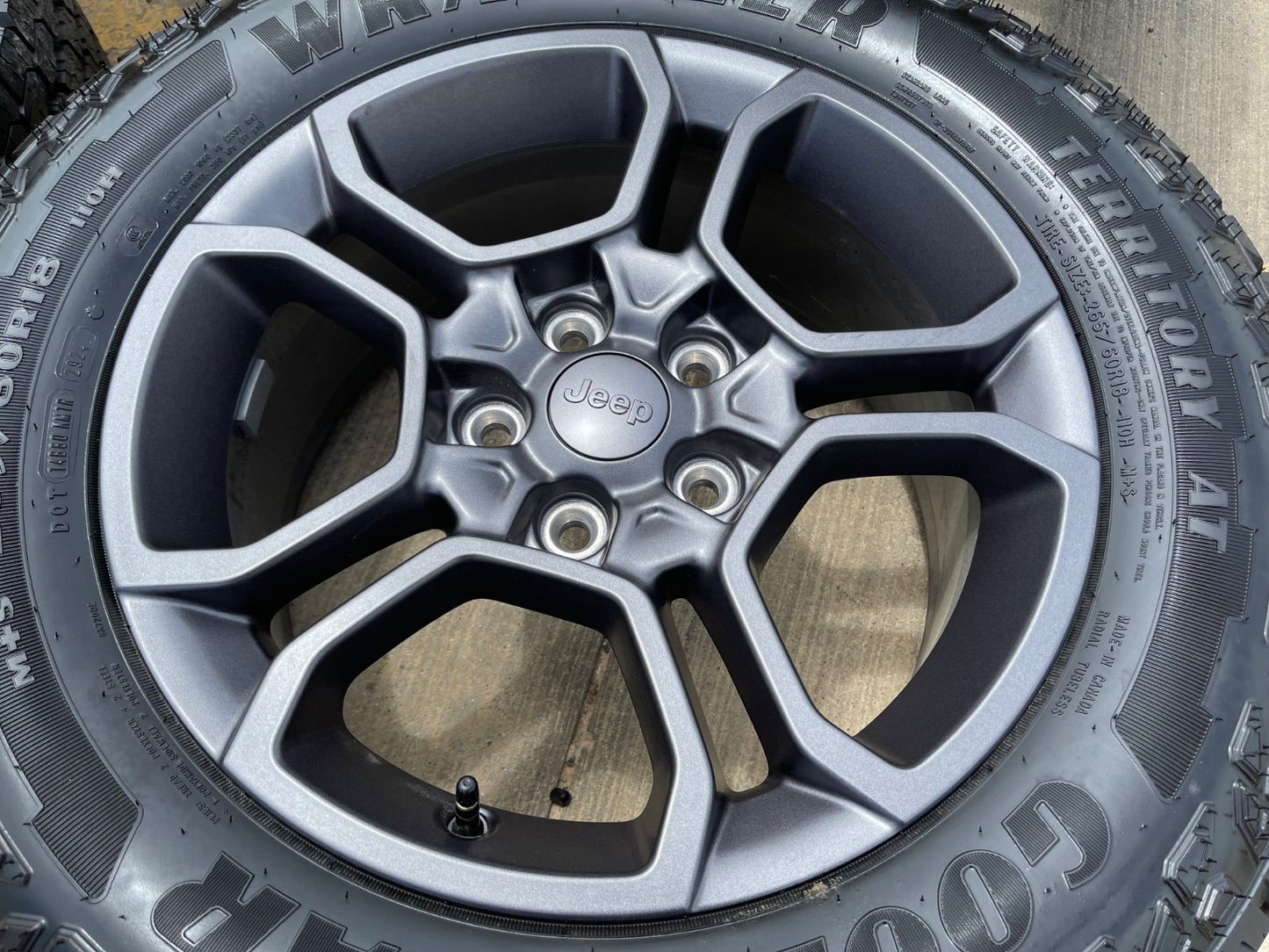 18" Jeep Grand Cherokee TRAILHAWK L OEM wheels rims 9309 Durango SET NEW