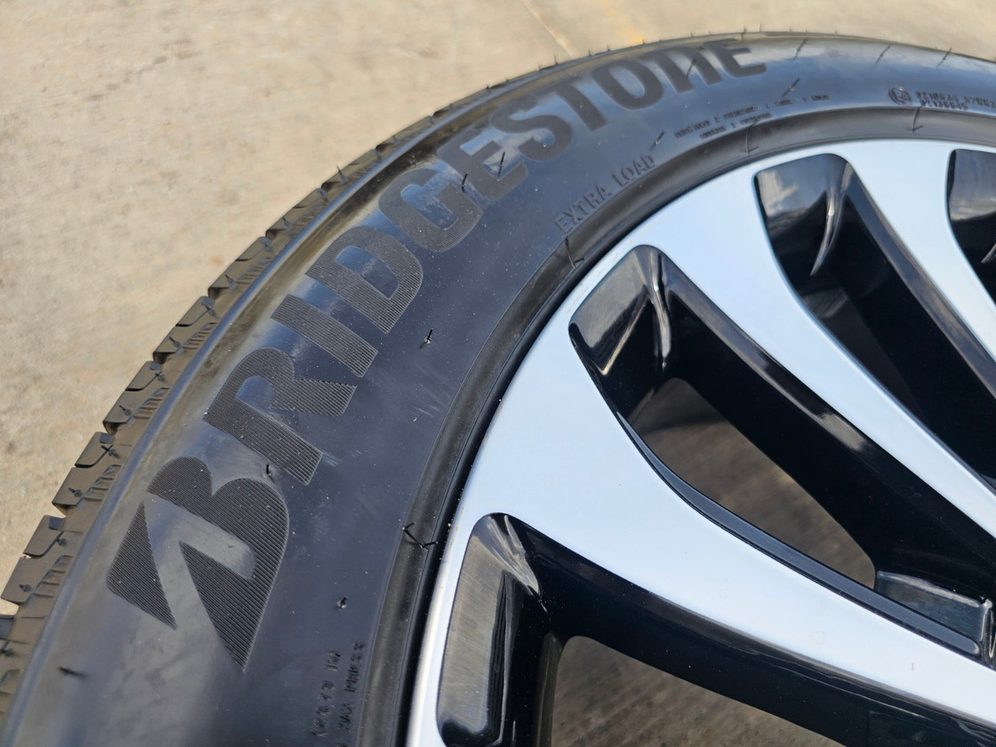 22" Lincoln Navigator OEM rims wheels 10499 95383 SET Black Label BRIDGESTONE
