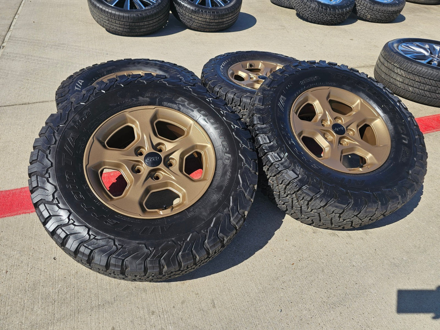 17" Jeep Gladiator RUBICON OEM wheels rims BRONZE Wrangler 9236 SET BFG A/T 33"