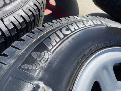 18" GMC Sierra Chevy Silverado 2500 3500 OEM 8096 wheels rims MICHELIN SET NEW