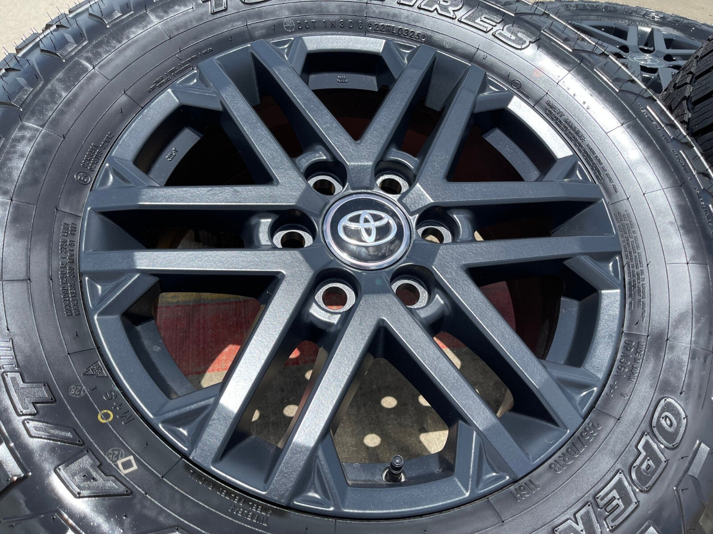 18" Lexus GX550 LX600 Toyota Tundra TRD OEM wheels rims 75281 Sequoia 2026 NEW