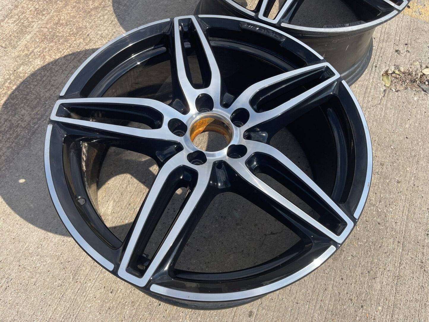 (1) 19" Mercedes C300 AMG OEM 85541 C63 Spare 2017 2018 2019 2020 2021 2022 2023