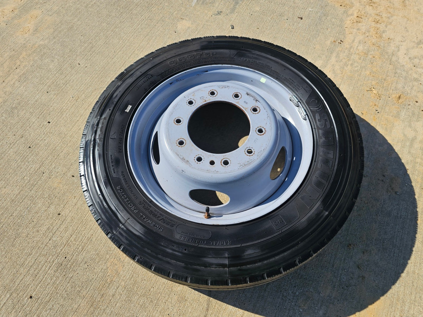 19.5" Ford F-450 Dually F-550 rim RAM 4500 OEM 10x225 spare