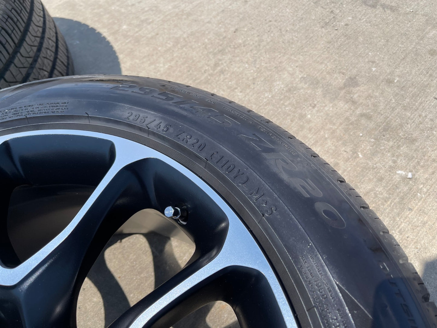 20" Jeep Grand Cherokee SRT Trackhawk OEM 2733 wheels rims tires SET PIRELLI