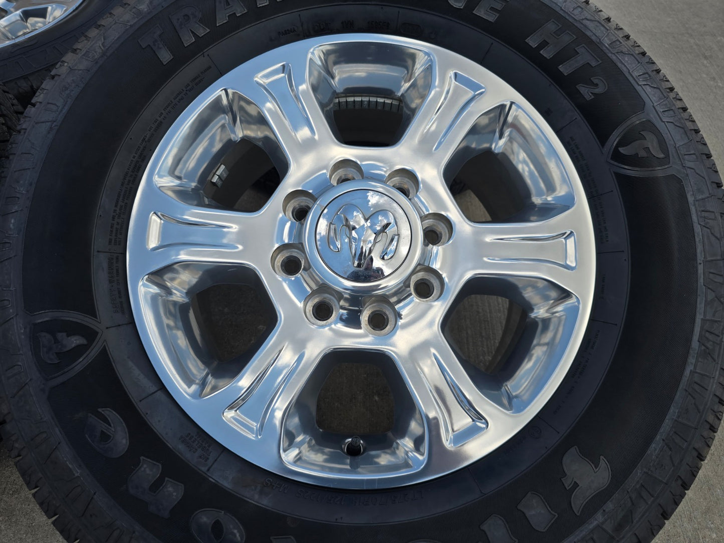 18" Ram 2500 3500 Laramie Power Wagon OEM wheels rims 2692 FIRESTONE H/T2 NICE